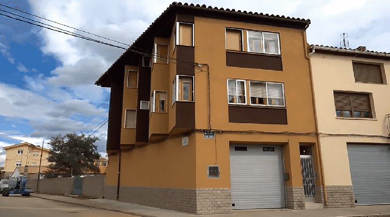 corcho-proyectado-fachada-edificio-material-sostenible