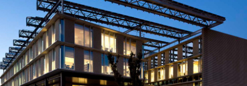 vista-nocturna-edificio-sener
