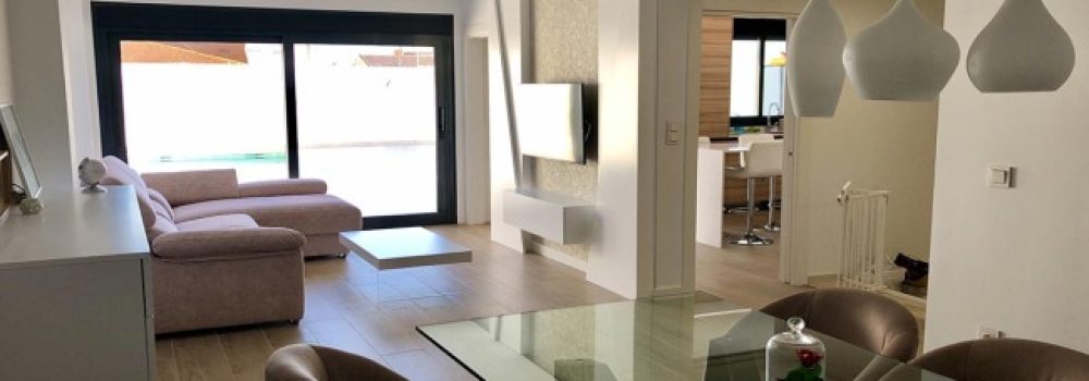 madercas-casa-madera-mixta-dos-plantas-salon